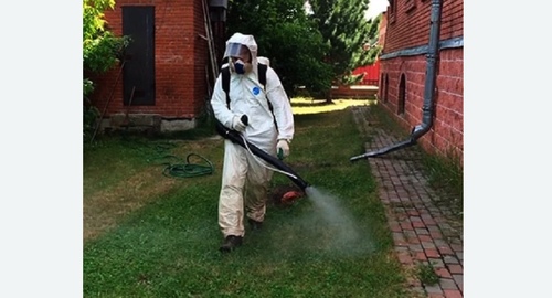 Обработка территории от клещей. Ярополец